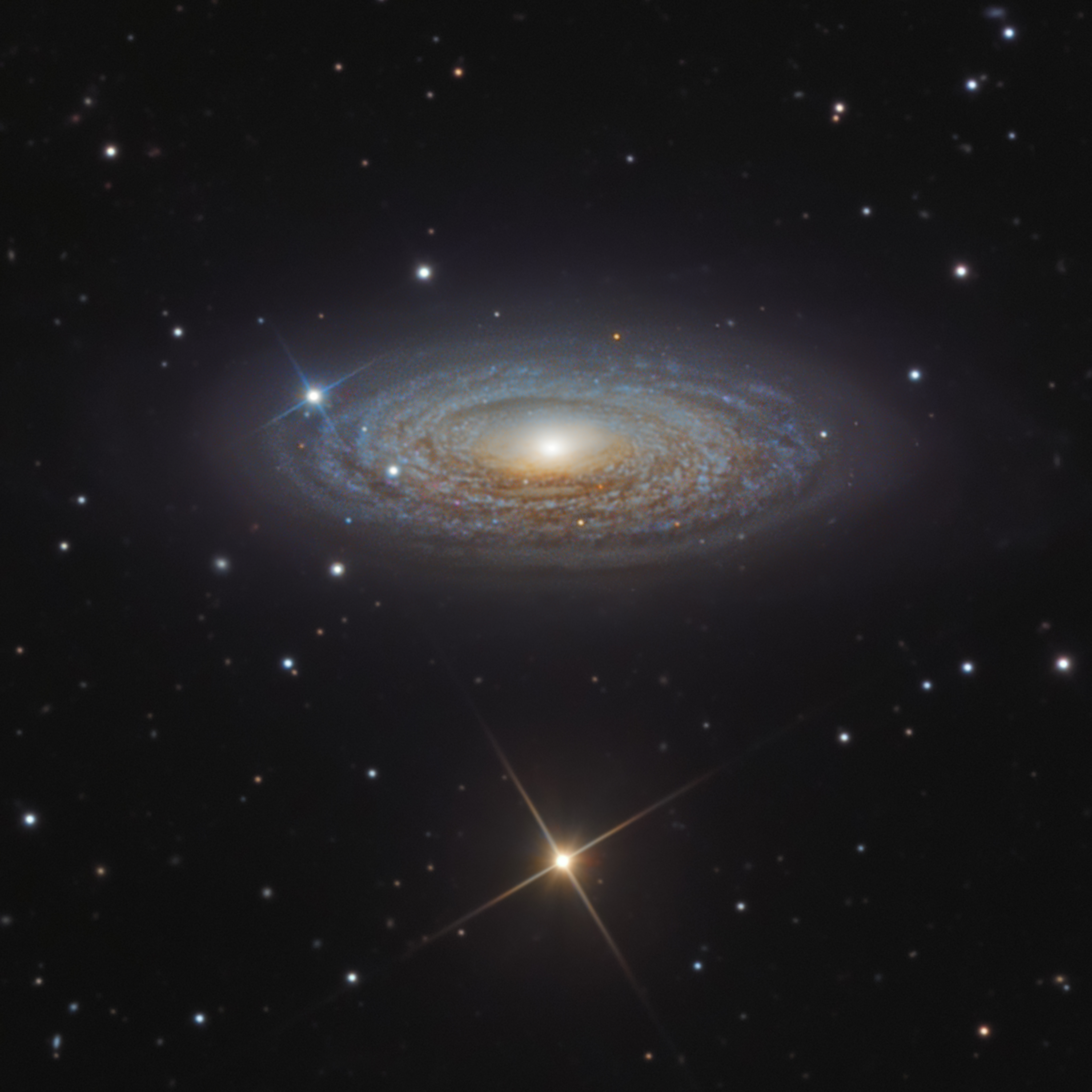 NGC 2841. Galaxy NGC 2841. Галактика NGC 205. Saturn in Infrared Galaxy NGC 2841. Star interactive